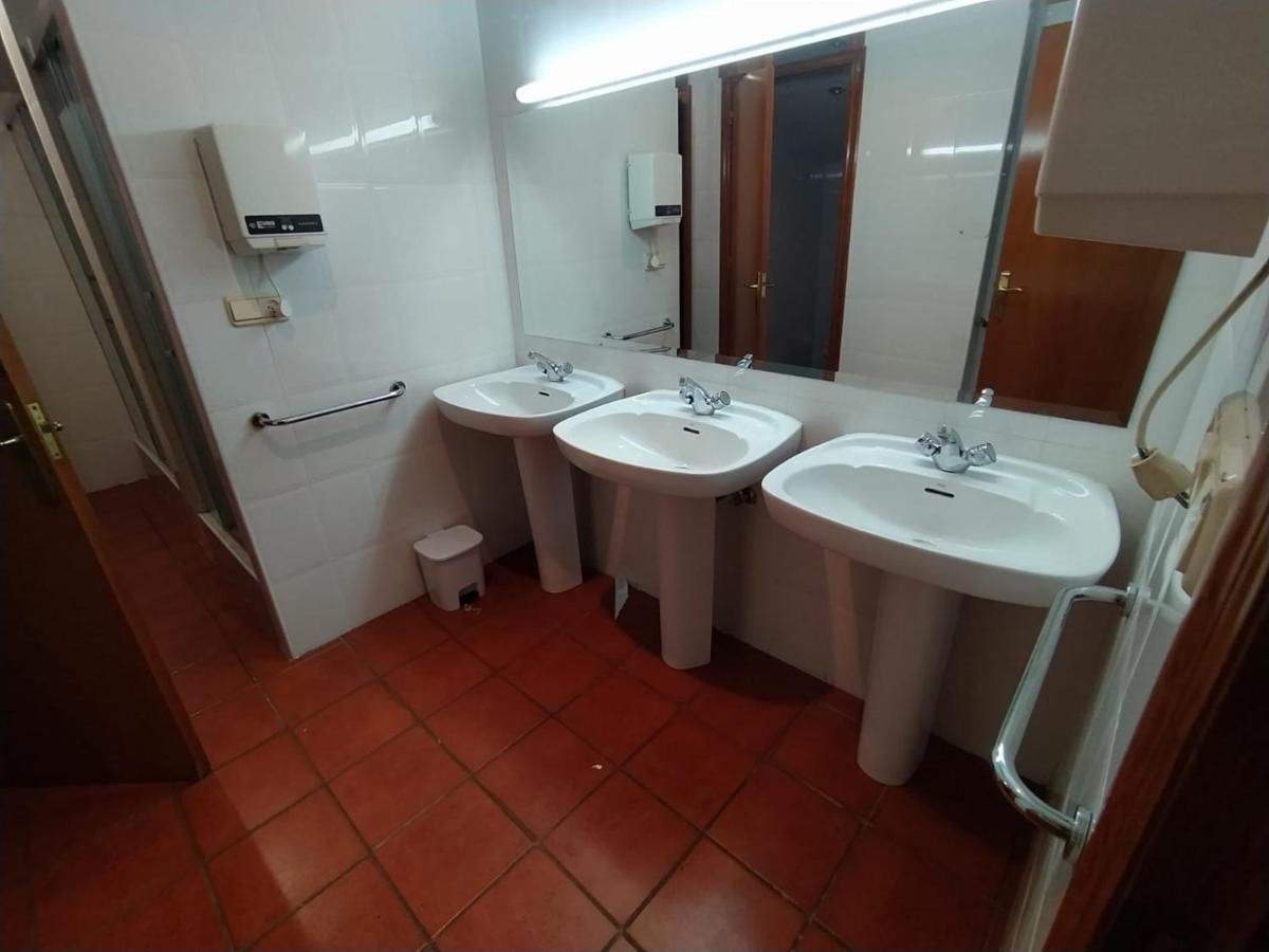 Albergue De Nuestra Senora Carrasquedo Granon Екстериор снимка